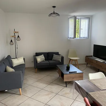 Apartment Entre & Montagne, A La Campagne Ustaritz