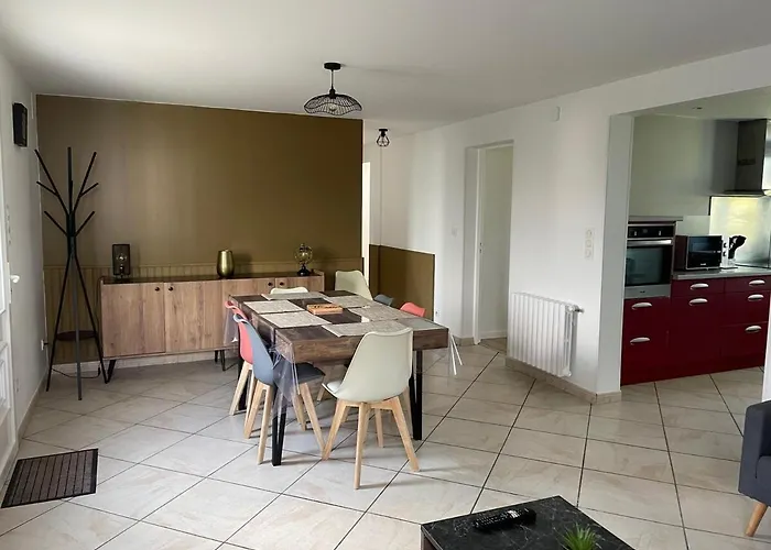 Entre & Montagne, A La Campagne Apartamento *